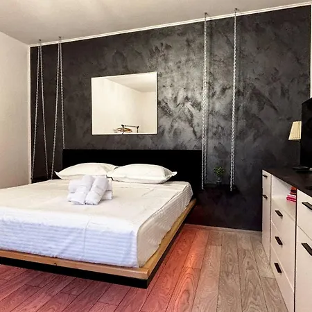 Velora - Center, Ac, Walk-in Shower, Floor Heating, Private Check-in Cluj-Napoca