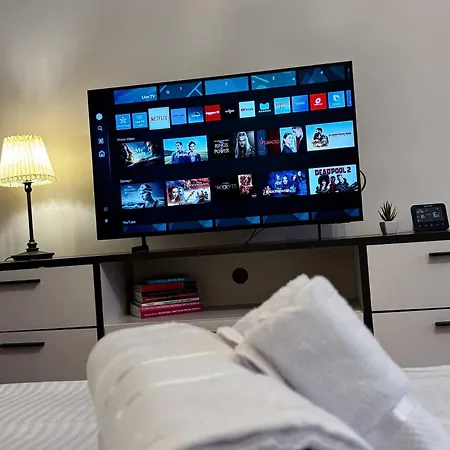 Center Velor Ac, Smart Tv, Garden Apartman