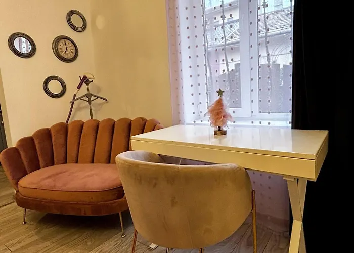 Center Velor Ac, Smart Tv, Garden Apartman