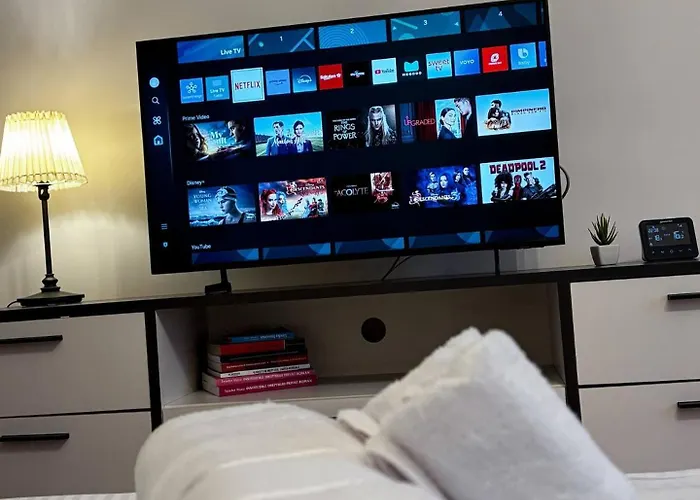 Center Velor Ac, Smart Tv, Garden شقة