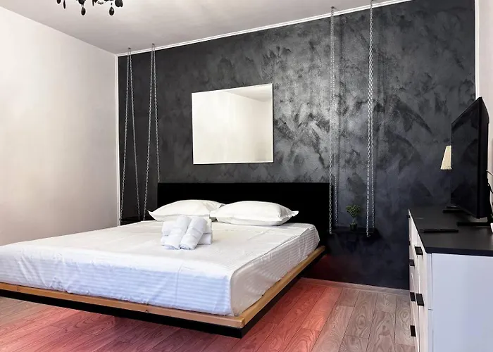 Center Velor Ac, Smart Tv, Garden * كلوج-نابوكا