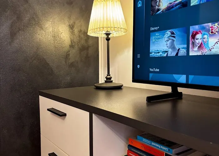 Center Velor Ac, Smart Tv, Garden 아파트 *